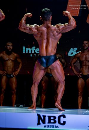 CLASSIC PHYSIQUE НОВИЧКИ